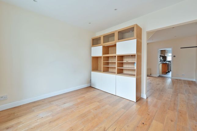 Neal Street, WD18, Watford photo 3