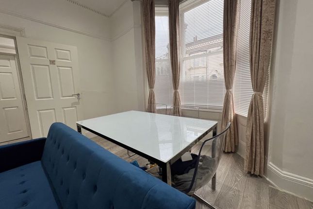 35, Medora Road, London photo 4