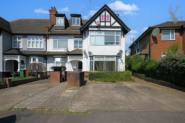 1-bed flat on Flat 2, 18 Warren Road, London, £300,000