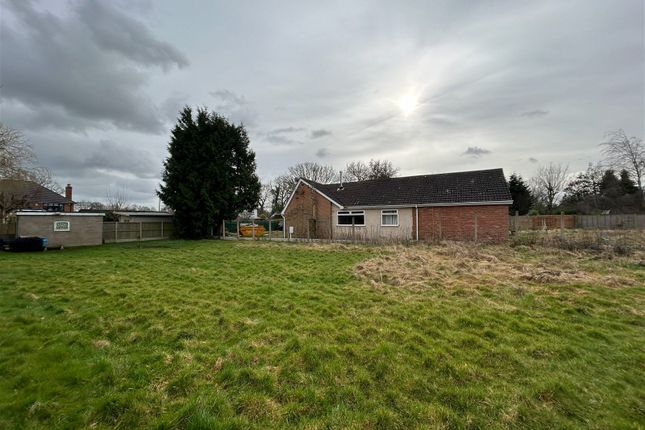 Bungalow for sale in Creynolds Lane, Cheswick Green, Solihull