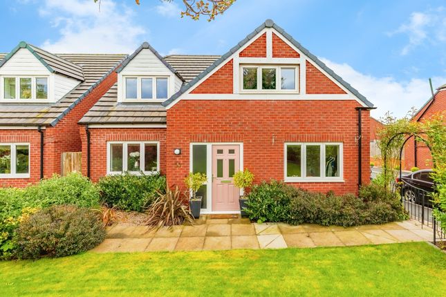 Detached house for sale in Finedon Road, Burton Latimer, Kettering