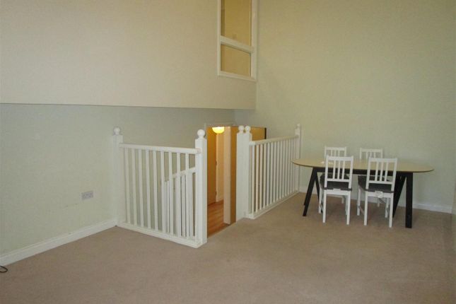 Flat 42, Muller House, Pople Walk, Bristol photo 3