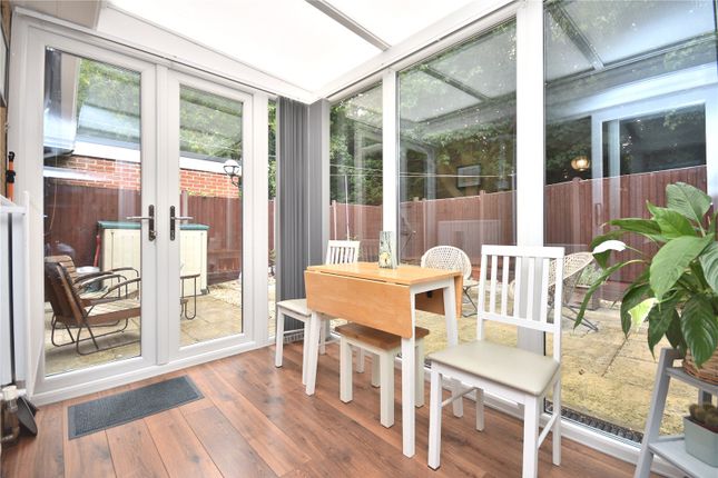 15, High Bank Close, West Yorkshire photo 4