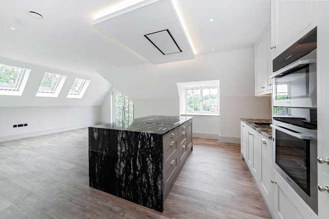 Flat 3, Langtons, Esher photo 2