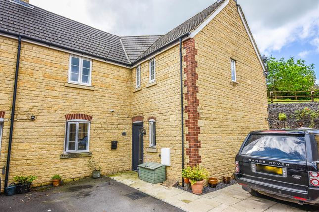 Thumbnail Flat for sale in Parsons Close, Dursley