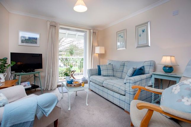 30, Western Court, Sidmouth photo 3
