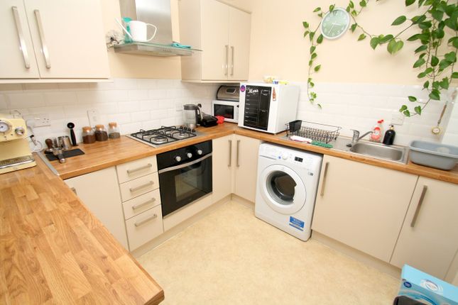 Thumbnail Flat to rent in Gresham Road, Staines-Upon-Thames
