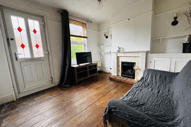 24, Lancaster Road, Ipswich photo 2
