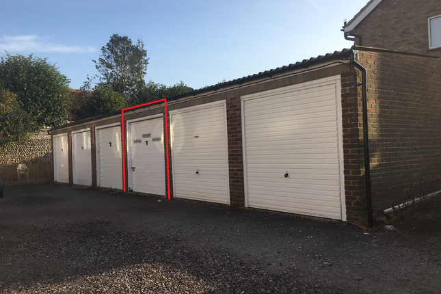 Parking/garage to let in Sea Lane, Rustington