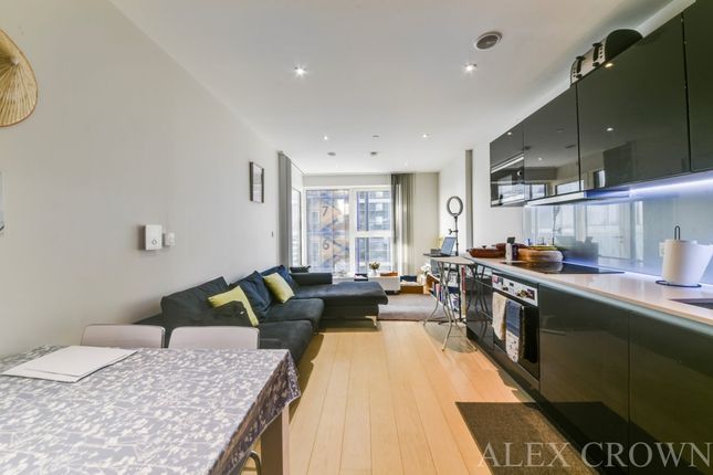 Cassia Point, 2 Glasshouse Gardens, London photo 2