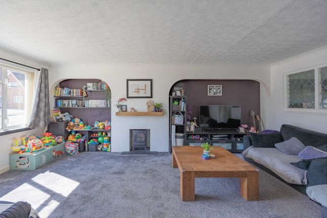 29, BARROW DRIVE, TAUNTON photo 2
