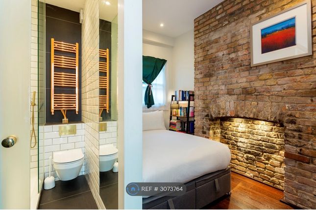 Flat A  Ground Floor, London photo 3