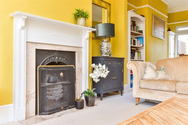 Eastcourt Road, Worthing photo 4