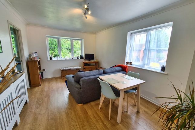 81, Brunel Road, Southampton photo 2