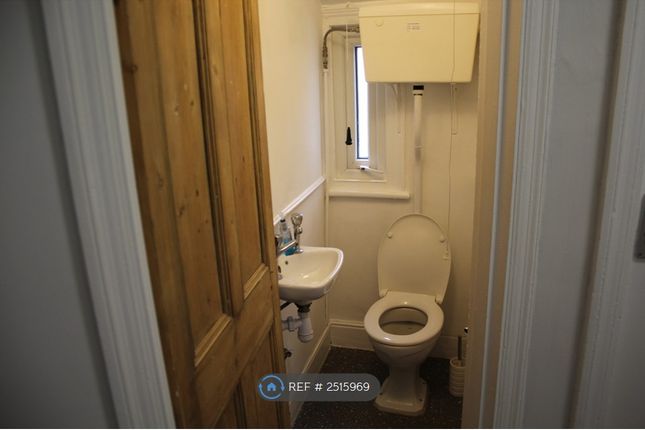 Toilet 1