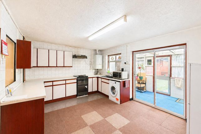 6, Dormers Avenue, Southall photo 3