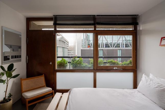 Flat for sale in Willoughby House, Barbican, London