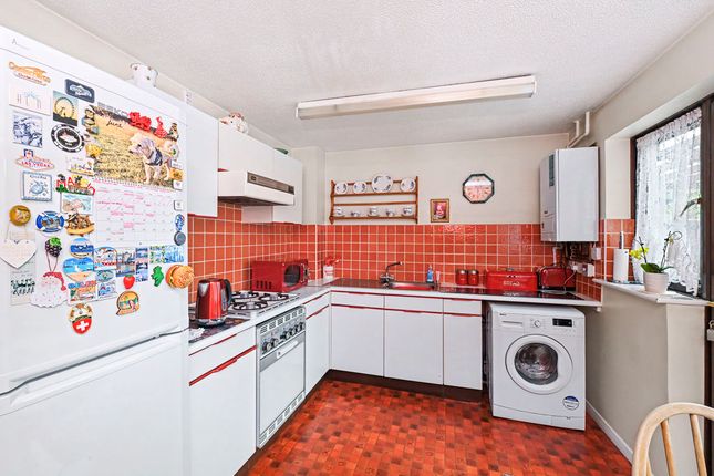 82, Hunters Oak, Hemel Hempstead photo 4