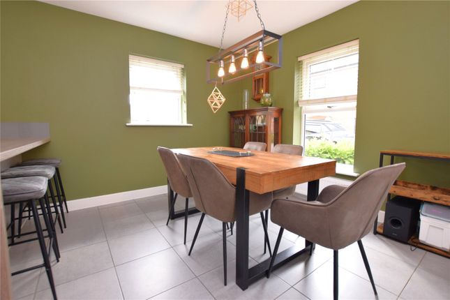 16, Tulip Grove, Leeds photo 4