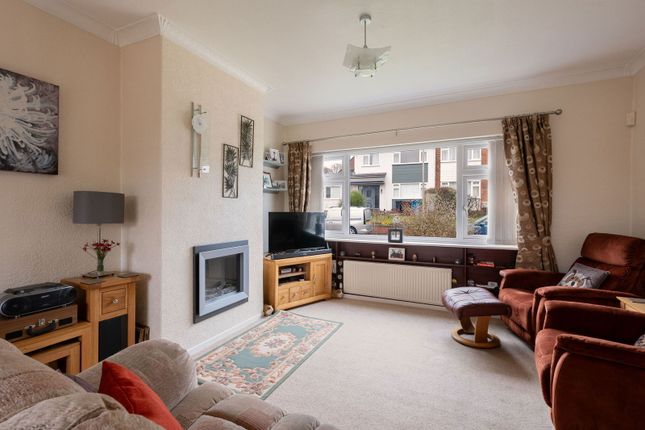 10,, Bowfell Drive, Stockport photo 3
