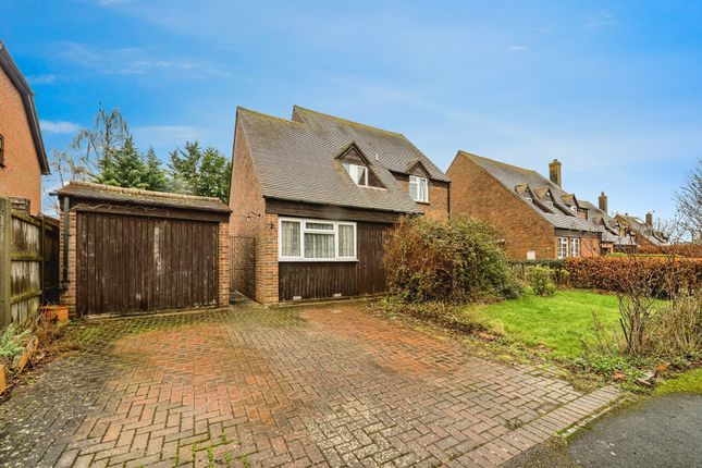 22, Silvermead, Aylesbury photo 4