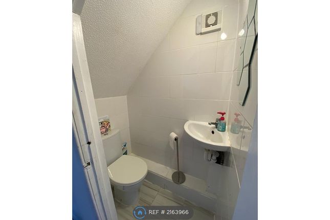 Whitlow Avenue, Broadheath, Broadheath, Altrincham photo 4