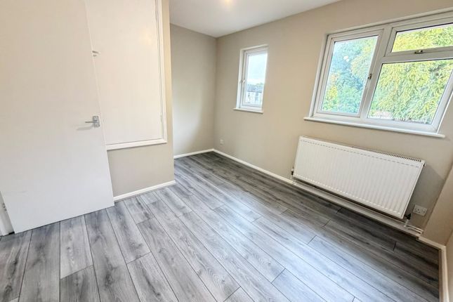 Verwood Road, Harrow photo 3