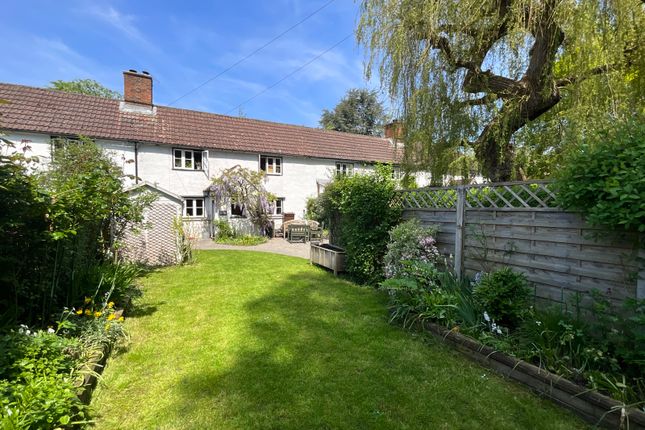 Thumbnail Terraced house for sale in Victoria Road, Wargrave