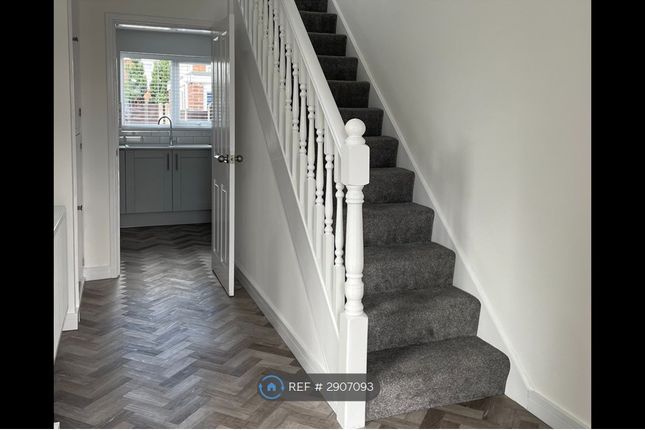 Totley Mount, Brimington, Chesterfield photo 4