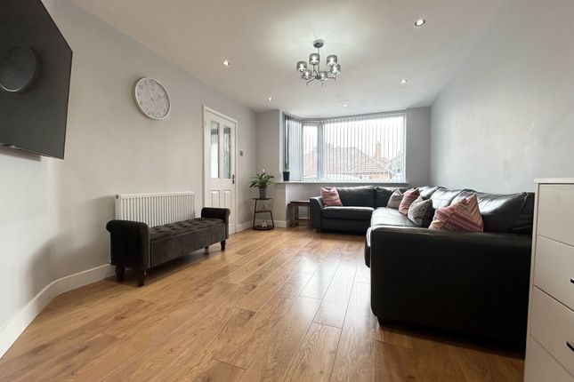 27, Moorgate Avenue, Leicester photo 2