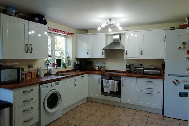 Semi-detached house to rent in Kestrel Close, Calne