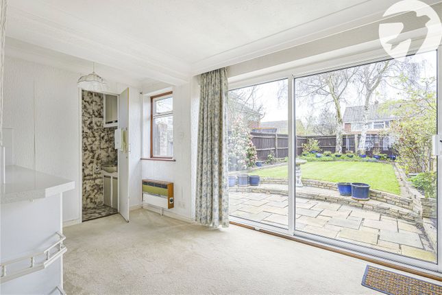 14, Cyclamen Road, Kent photo 4
