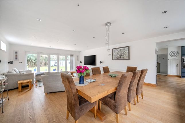 19, Paxton Gardens, Woodham photo 4
