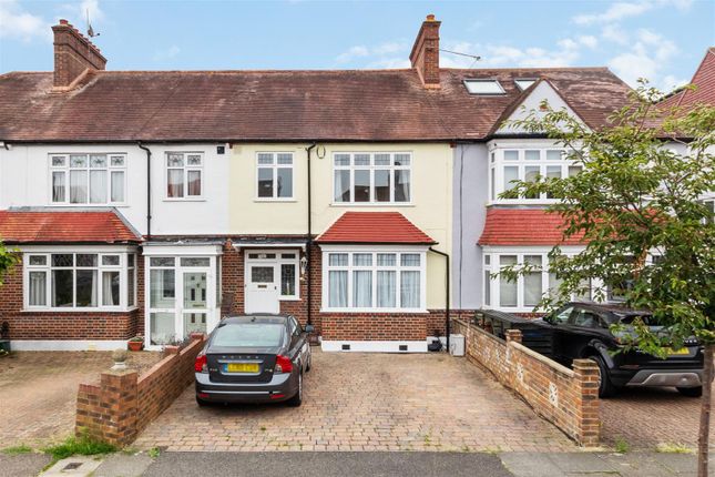 Thumbnail Property for sale in Maycross Avenue, Morden