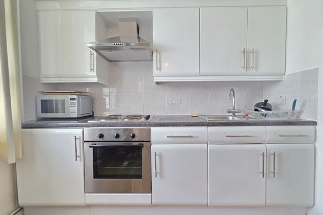 217 Gloucester Terrace, London photo 4