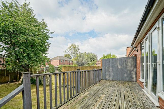 21, Ashley Drive, Swinton photo 4