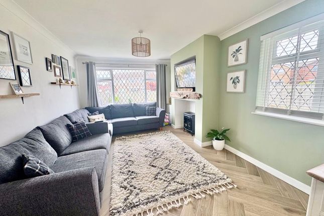 8, Amanda Drive, Louth photo 2