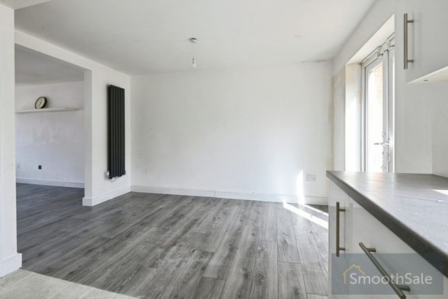 2, Swallow Avenue, Birmingham photo 4