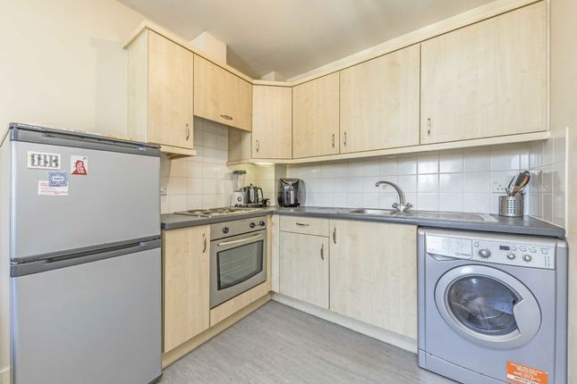 Flat 50, 102, Westminster Bridge Road, London photo 3