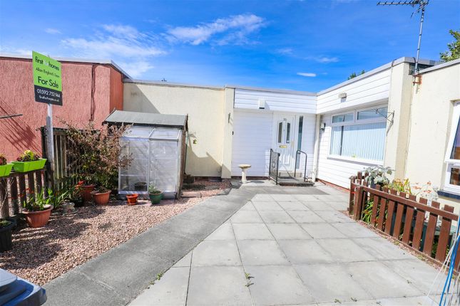 Thumbnail Bungalow for sale in Elgin Drive, Glenrothes