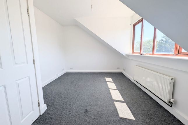 Flat Flat D, 115, Purewell, Christchurch photo 2