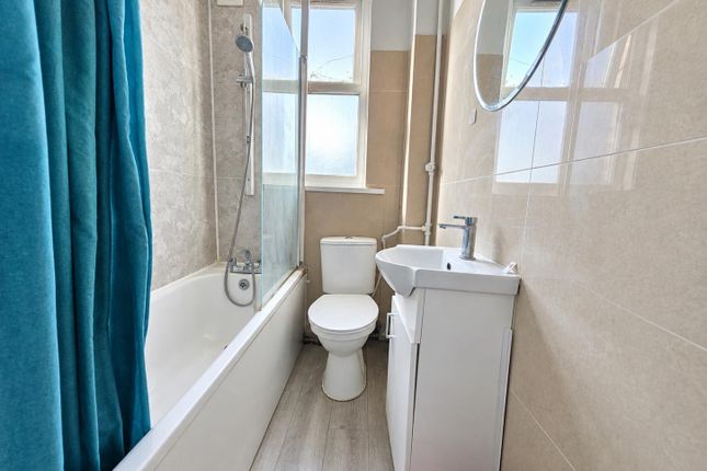 37, chasefield rd, LONDON photo 4
