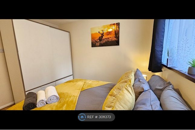 Capstan Close, Romford photo 2