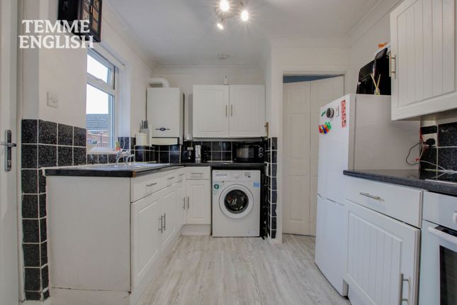 20 Salisbury Avenue, Stanford-Le-Hope photo 4