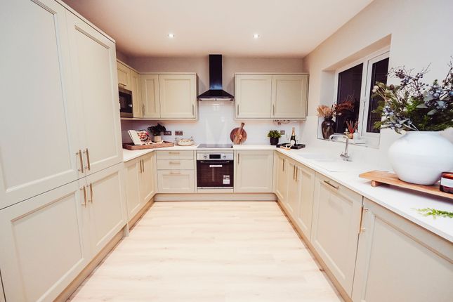4 Cob Lane, Barnoldswick photo 4