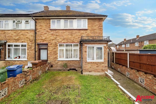 Semi-detached house for sale in Aire Drive, South Ockendon