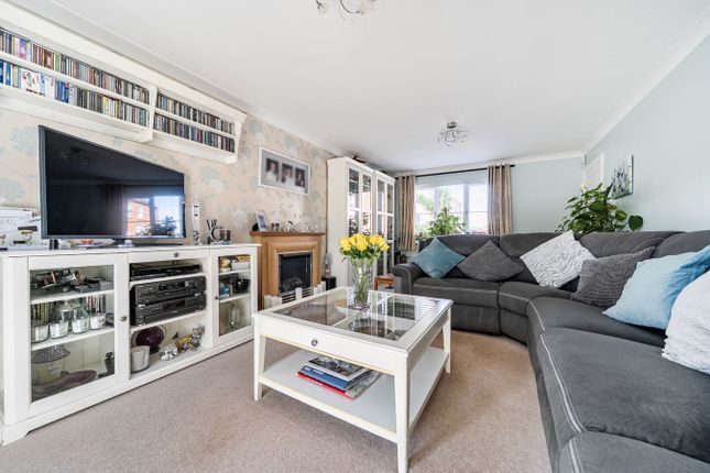 34, Angelica Avenue, Hitchin photo 5