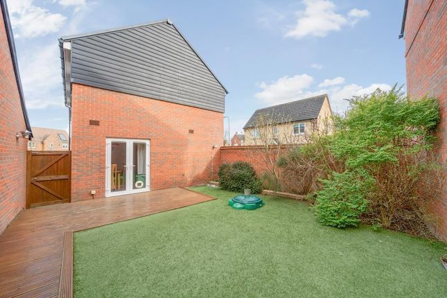 Detached house for sale in Didcot, Oxfordshire