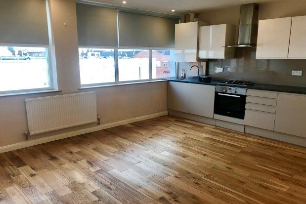 Thumbnail Flat to rent in Vaughan Way, Leicester