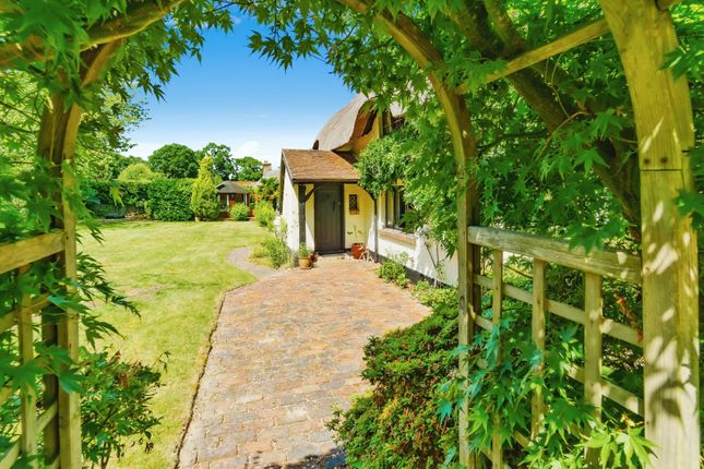 5-bed house on Badgers Bottom,, Fir Tree Lane, Pulborough, £975,000